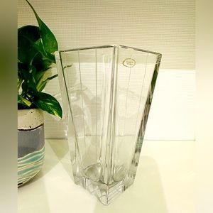 Slovenia Heavy Art Deco Glass Vase ~ 7" 75 tall